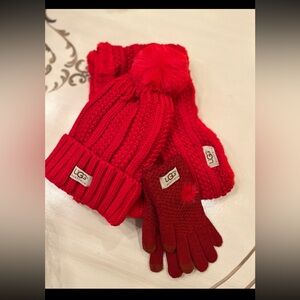 - UGG Winter Red Pom Pom hat & infinity scarf Set NWT